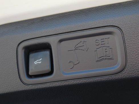 Used 2023 Ford Expedition XLT RWD image 21
