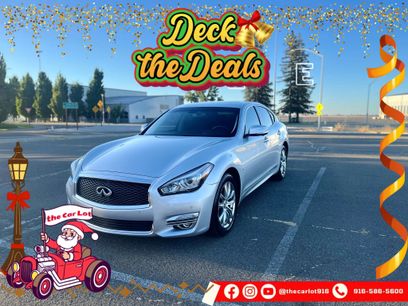 Used 2017 INFINITI Q70 3.7