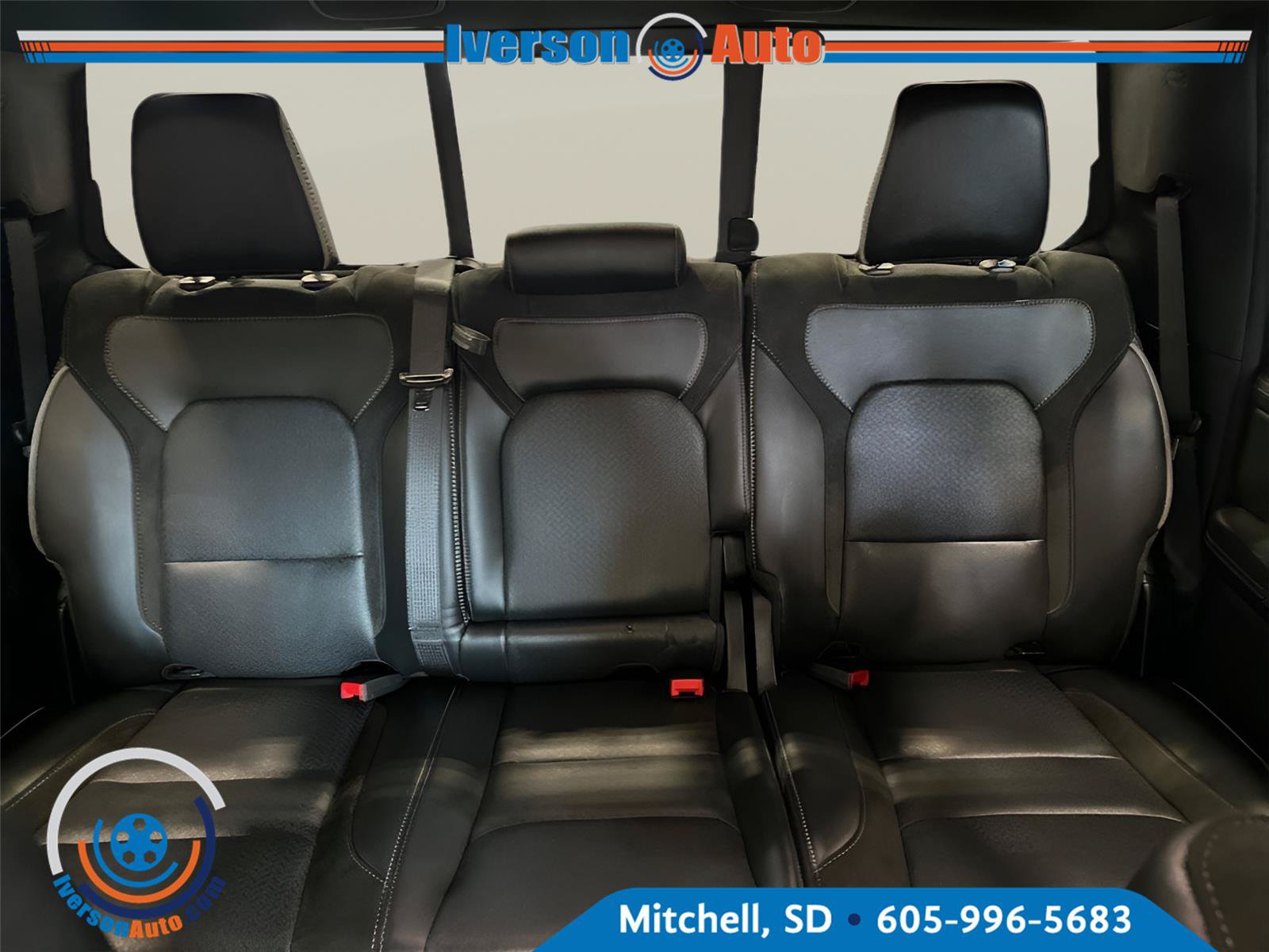Used 2024 RAM 1500 Laramie AWD/4WD image 26