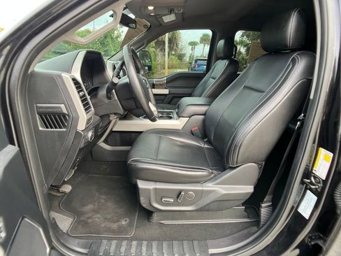 Certified 2019 Ford F250 Lariat w/ Chrome Package image 30