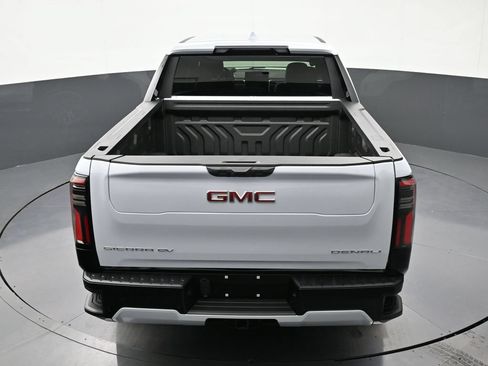Used 2026 GMC Sierra EV Denali AWD/4WD image 18