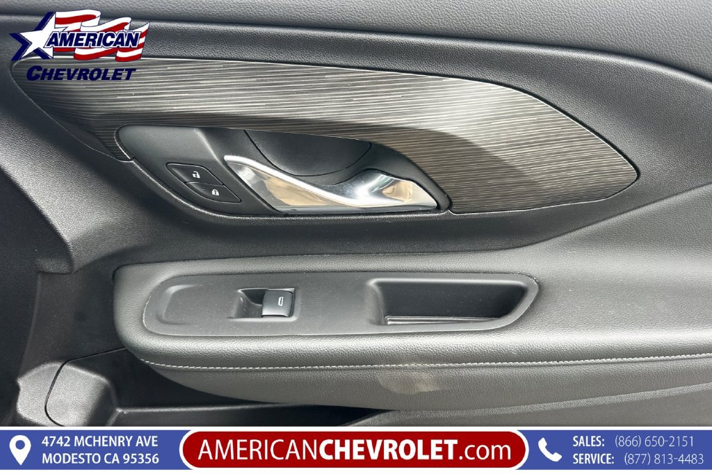 Used 2024 GMC Terrain SLE FWD image 23