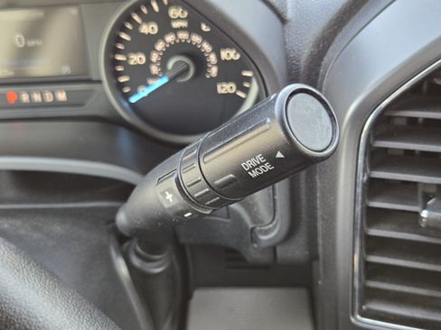 Used 2019 Ford F150 XLT w/ Equipment Group 302A Luxury AWD/4WD image 17