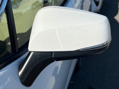 Used 2021 Toyota RAV4 LE AWD/4WD image 9