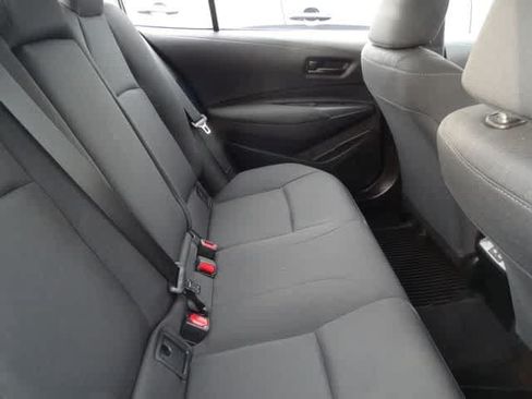 Used 2025 Toyota Corolla LE w/ LE Premium Package FWD image 11