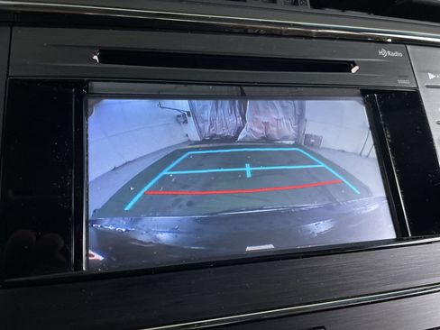 Used 2015 Toyota Avalon XLE image 15