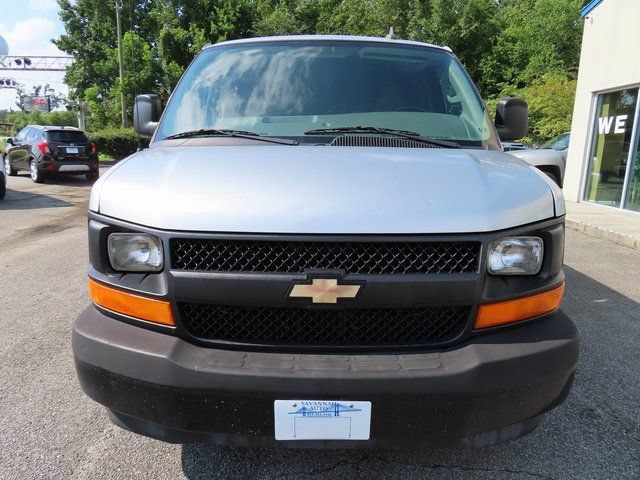 Used 2017 Chevrolet Express 2500 RWD image 9