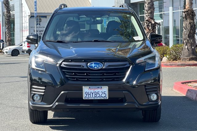 Certified 2023 Subaru Forester Limited AWD/4WD image 9