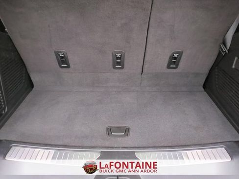 Used 2024 Chevrolet Tahoe Z71 w/ Luxury Package AWD/4WD image 27