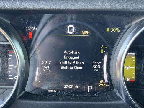 Used 2022 Jeep Wrangler Unlimited Sahara w/ Cold Weather Group image 13