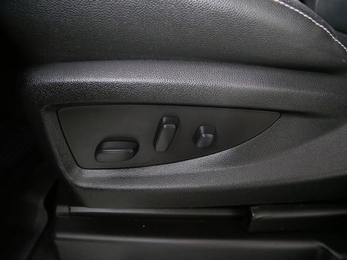 Used 2020 GMC Yukon SLT image 17