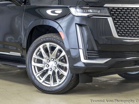 Used 2023 Cadillac Escalade Premium Luxury w/ LPO, Radiant Package AWD/4WD image 4