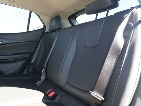 Used 2024 Buick Encore GX Sport Touring image 17