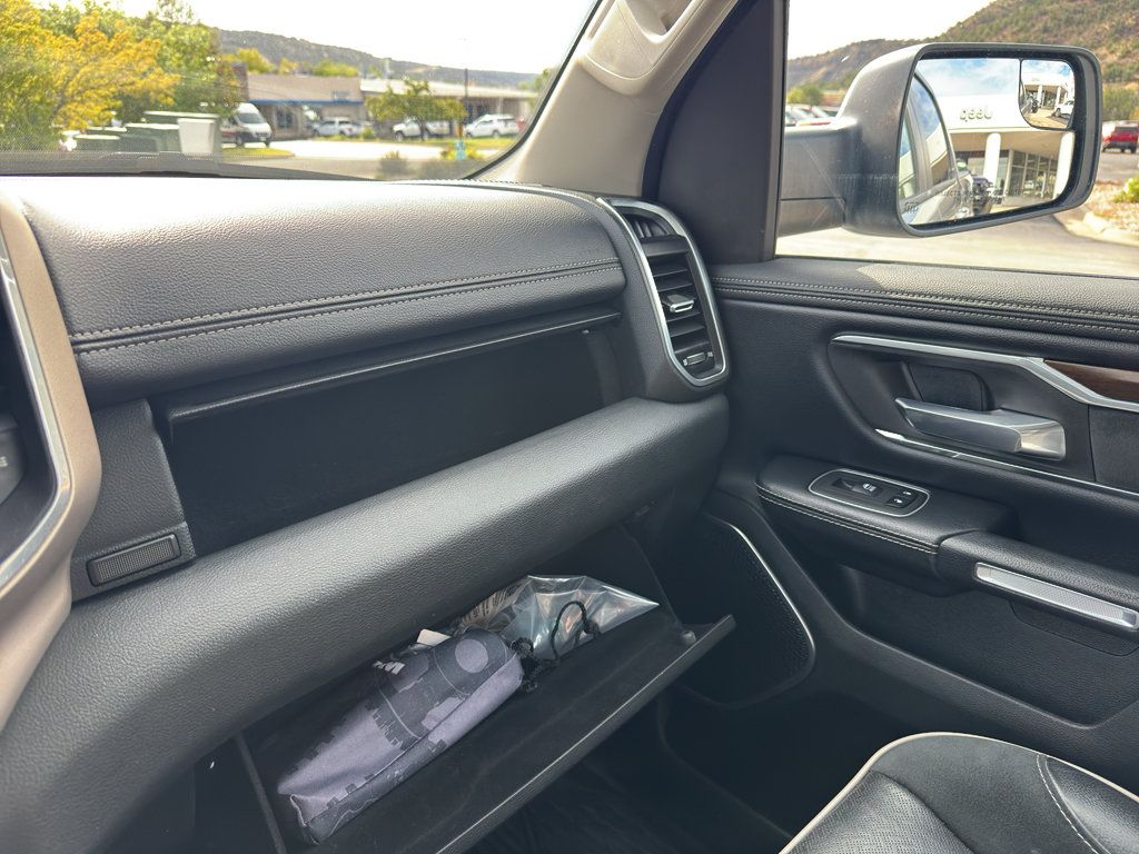 Used 2022 RAM 1500 Laramie AWD/4WD image 35