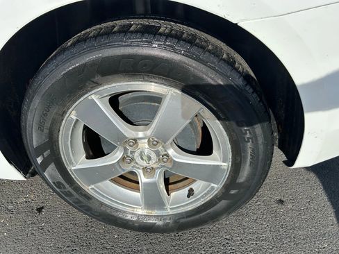 Used 2014 Chevrolet Cruze LT image 25