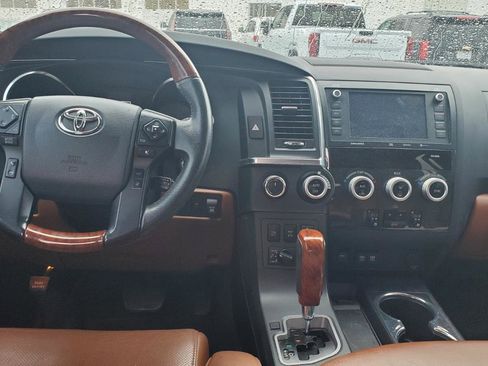 Used 2020 Toyota Sequoia Platinum image 8