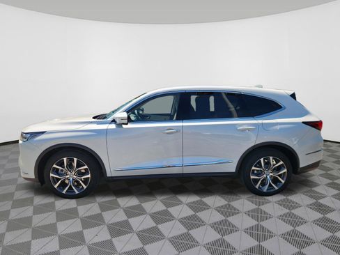 Certified 2024 Acura MDX SH-AWD w/ Technology Package image 5