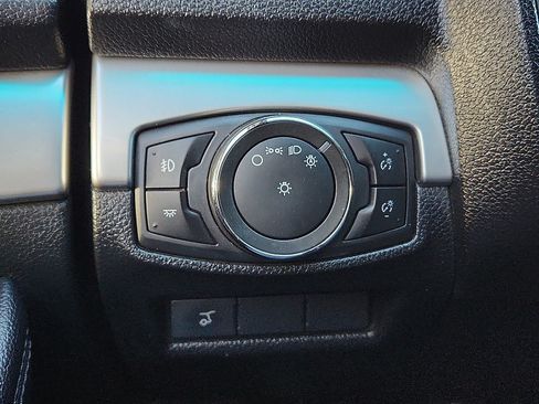 Used 2017 Ford Explorer XLT w/ Equipment Group 202A image 15