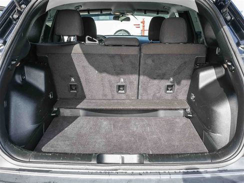 Used 2019 Jeep Cherokee Latitude w/ Popular Appearance Group image 28