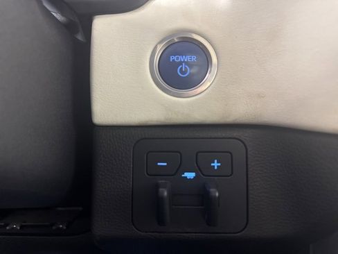 Used 2022 Toyota Tundra Capstone image 18