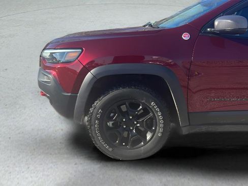Used 2021 Jeep Cherokee Trailhawk w/ Premium Leather Package AWD/4WD image 9