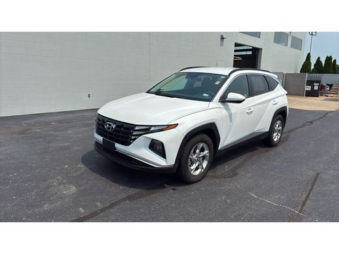 Used 2024 Hyundai Tucson SEL FWD image 3