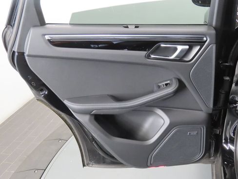 Certified 2026 Porsche Macan AWD/4WD image 47