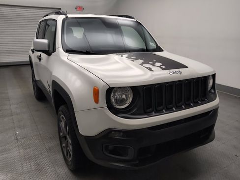 Used 2015 Jeep Renegade Latitude w/ Popular Equipment Group AWD/4WD image 13