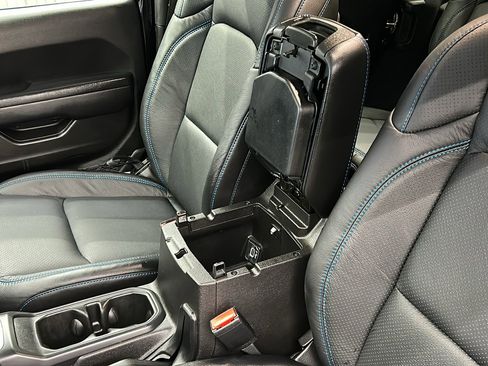 Used 2024 Jeep Wrangler Unlimited Rubicon 4xe w/ Technology Group image 29