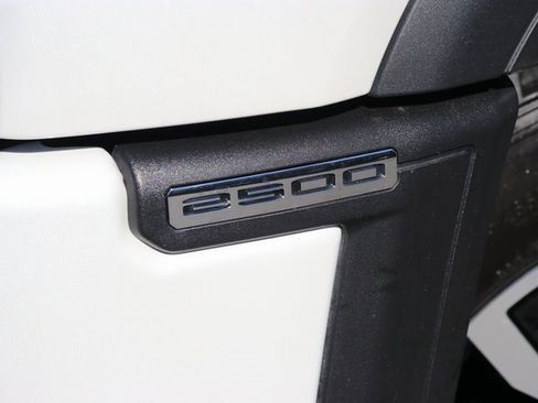 Used 2024 GMC Sierra 2500 Denali Ultimate image 10