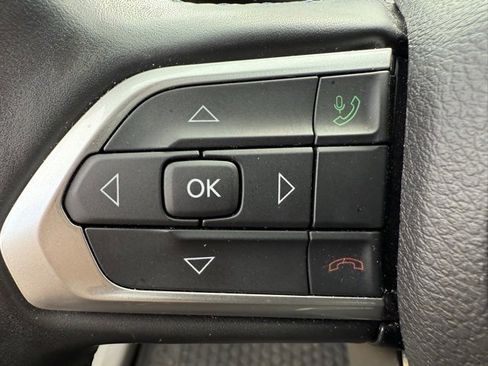 Certified 2022 Jeep Compass Latitude w/ Convenience Group image 16