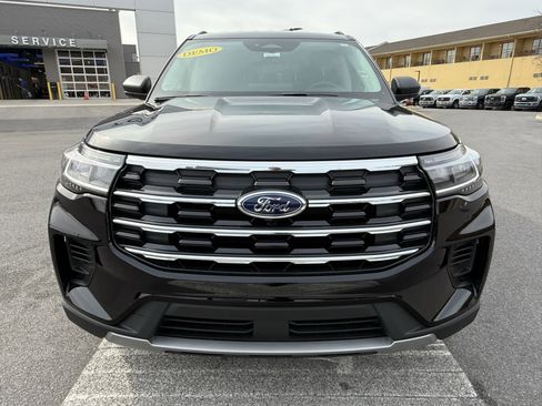 New 2026 Ford Explorer Active image 2