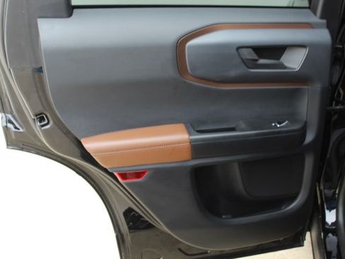 Used 2023 Ford Bronco Sport Outer Banks image 30