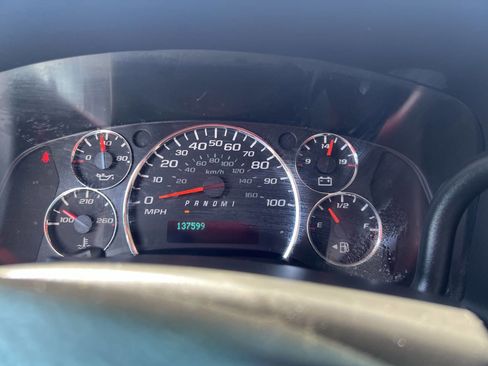 Used 2018 Chevrolet Express 3500 w/ Power Convenience Package RWD image 8