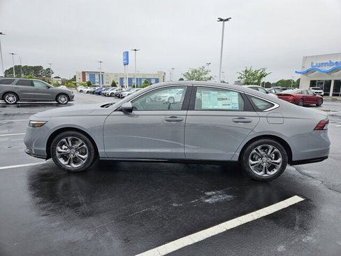 New 2025 Honda Accord EX-L image 4