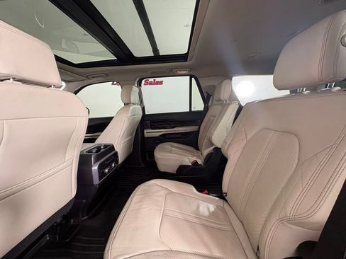 Used 2019 Ford Expedition Platinum RWD image 51
