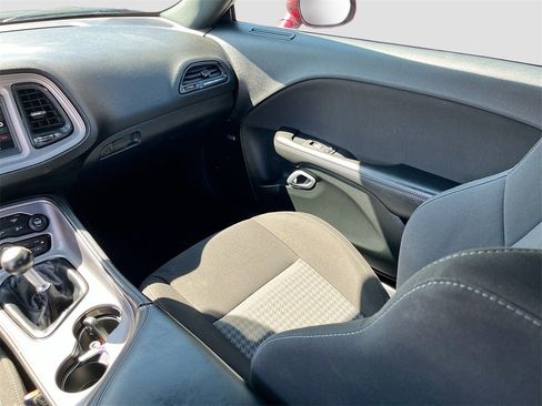 Used 2023 Dodge Challenger R/T image 22