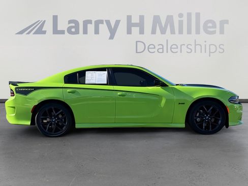 Used 2023 Dodge Charger R/T w/ Blacktop Package image 7