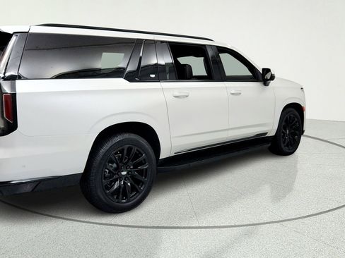 Used 2022 Cadillac Escalade ESV Sport Platinum w/ LPO, ONYX Package AWD/4WD image 5