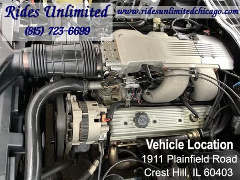 Used 1990 Chevrolet Camaro IROC-Z image 16