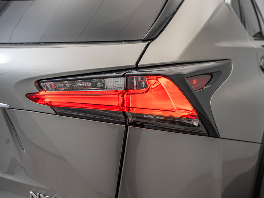 Used 2015 Lexus NX 300h AWD w/ Luxury Package image 9