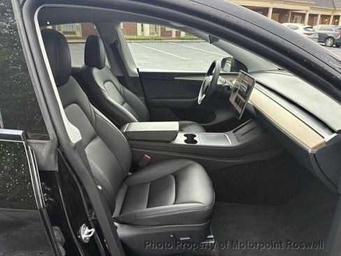 Used 2023 Tesla Model Y 2WD image 21