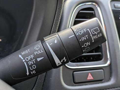 Used 2022 Honda HR-V EX image 11