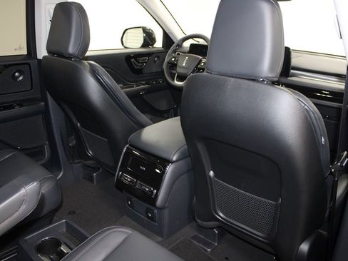 New 2026 Lincoln Aviator 2WD image 35