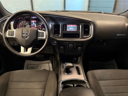 Used 2014 Dodge Charger SE RWD image 17
