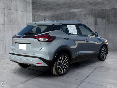 Used 2021 Nissan Kicks SV FWD image 5