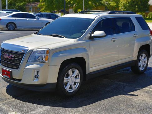 Used 2015 GMC Terrain SLT w/ Open Road Package FWD image 3