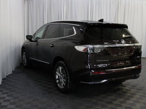 Used 2023 Buick Enclave Avenir w/ Avenir Technology Package image 4