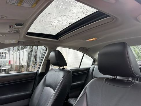 Used 2017 Subaru Legacy 2.5i Limited AWD/4WD image 23