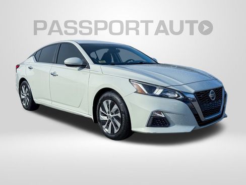 Used 2020 Nissan Altima 2.5 S image 1